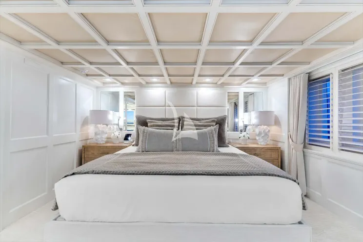 Charter Yacht STAR DIAMOND - Admiral 46m - 5 Cabins - Nassau - Exumas - Bahamas