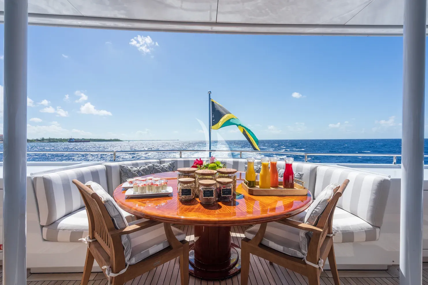 STAR DIAMOND Admiral 46m - refreshments