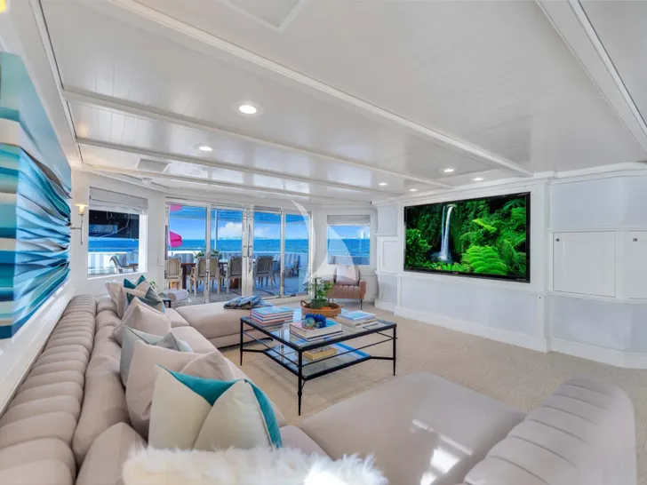 STAR DIAMOND Admiral 46m - sky lounge STAR DIAMOND Admiral 46m - sky lounge