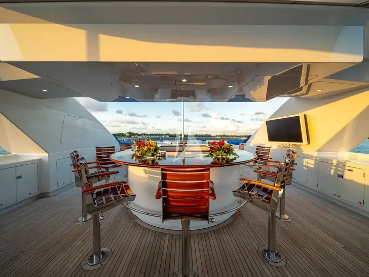 STAR DIAMOND Admiral 46m - sundeck bar STAR DIAMOND Admiral 46m - sundeck bar