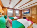 STAR DIAMOND Admiral 46m - twin cabin 1 bed and TV STAR DIAMOND Admiral 46m - twin cabin 1 bed and TV
