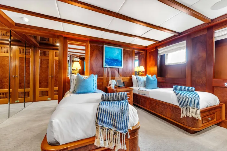 Charter Yacht STAR DIAMOND - Admiral 46m - 5 Cabins - Nassau - Exumas - Bahamas
