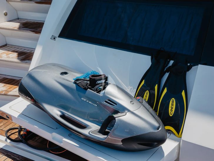 STARDUST OF MARY Sunseeker 86 - sea bob STARDUST OF MARY Sunseeker 86 - sea bob