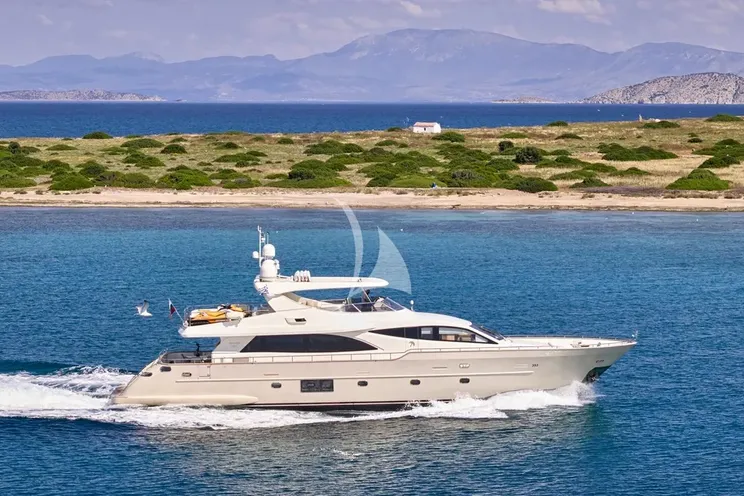 Charter Yacht STAR LINK - Falcon 90 - 4 Cabins - Athens - Mykonos - Paros - Santorini - Cyclades - Greece