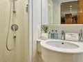 STAR LINK Falcon 90 - twin cabin bathroom STAR LINK Falcon 90 - twin cabin bathroom