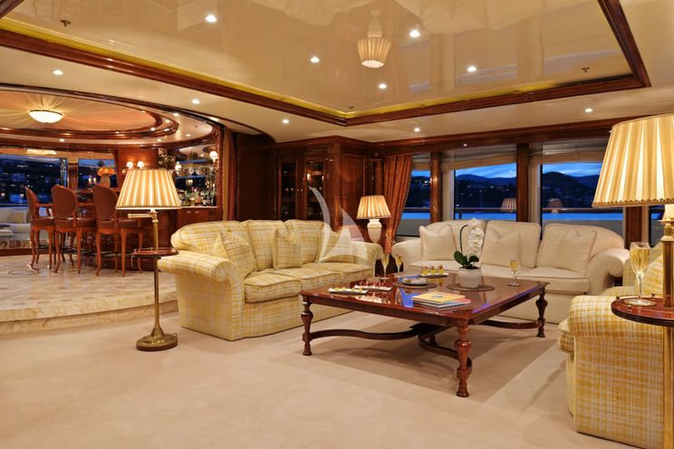 Charter Yacht ST DAVID - Benetti 60m - 6 Cabins - Cannes - St Tropez - Nice - Antibes - French Riviera