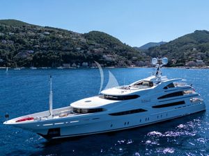 ST DAVID - Benetti 60m - 6 Cabins - Cannes - St Tropez - Nice - Antibes - French Riviera ST DAVID - Benetti 60m - 6 Cabins - Cannes - St Tropez - Nice - Antibes - French Riviera
