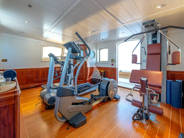 STEEL Pendennis 54m - gym STEEL Pendennis 54m - gym