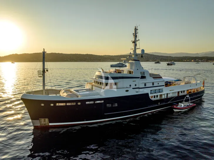 STEEL Pendennis 54m - profile STEEL Pendennis 54m - profile