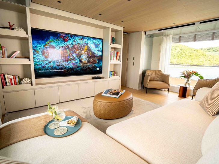 STELLAMAR Cantierre Delle Marche RJ115 entertainment room STELLAMAR Cantierre Delle Marche RJ115 entertainment room