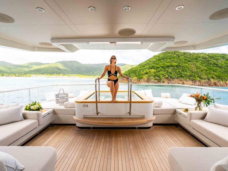 STELLAMAR Cantierre Delle Marche RJ115 jacuzzi