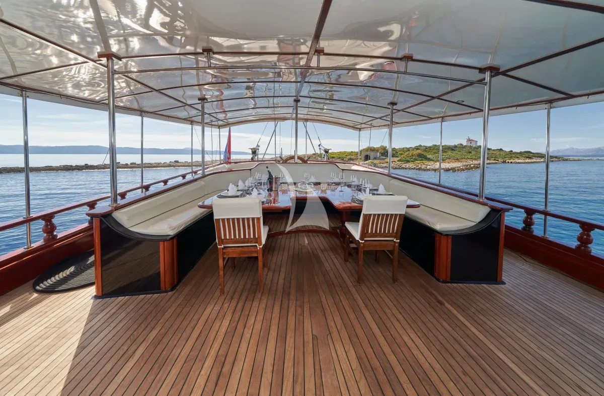 Charter Yacht STELLA MARIS - Gulet Motor Sailor 45m - 8 Cabins - Split - Dubrovnik - Hvar - Croatia