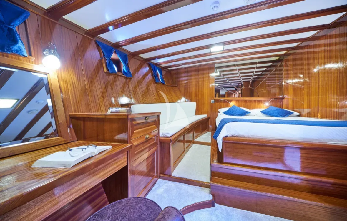 Charter Yacht STELLA MARIS - Gulet Motor Sailor 45m - 8 Cabins - Split - Dubrovnik - Hvar - Croatia