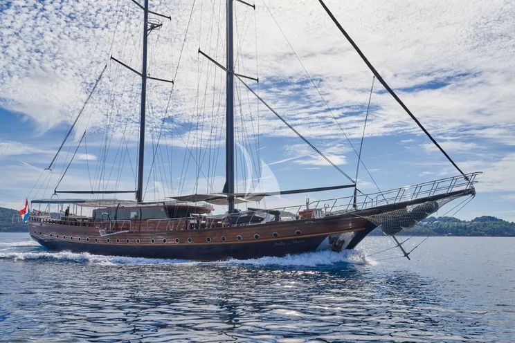 Charter Yacht STELLA MARIS - Gulet Motor Sailor 38m - 8 Cabins - Split - Dubrovnik - Hvar - Croatia