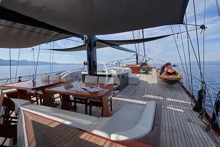 Charter Yacht STELLA MARIS - Gulet Motor Sailor 38m - 8 Cabins - Split - Dubrovnik - Hvar - Croatia