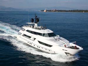 SUD - Sanlorenzo SD122 - 5 Cabins - Cannes - St Tropez - Nice - Antibes - French Riviera - Monaco SUD - Sanlorenzo SD122 - 5 Cabins - Cannes - St Tropez - Nice - Antibes - French Riviera - Monaco