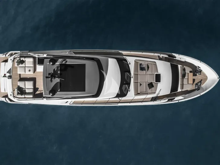 SUITU Sanlorenzo SL90A - top aerial shot SUITU Sanlorenzo SL90A - top aerial shot