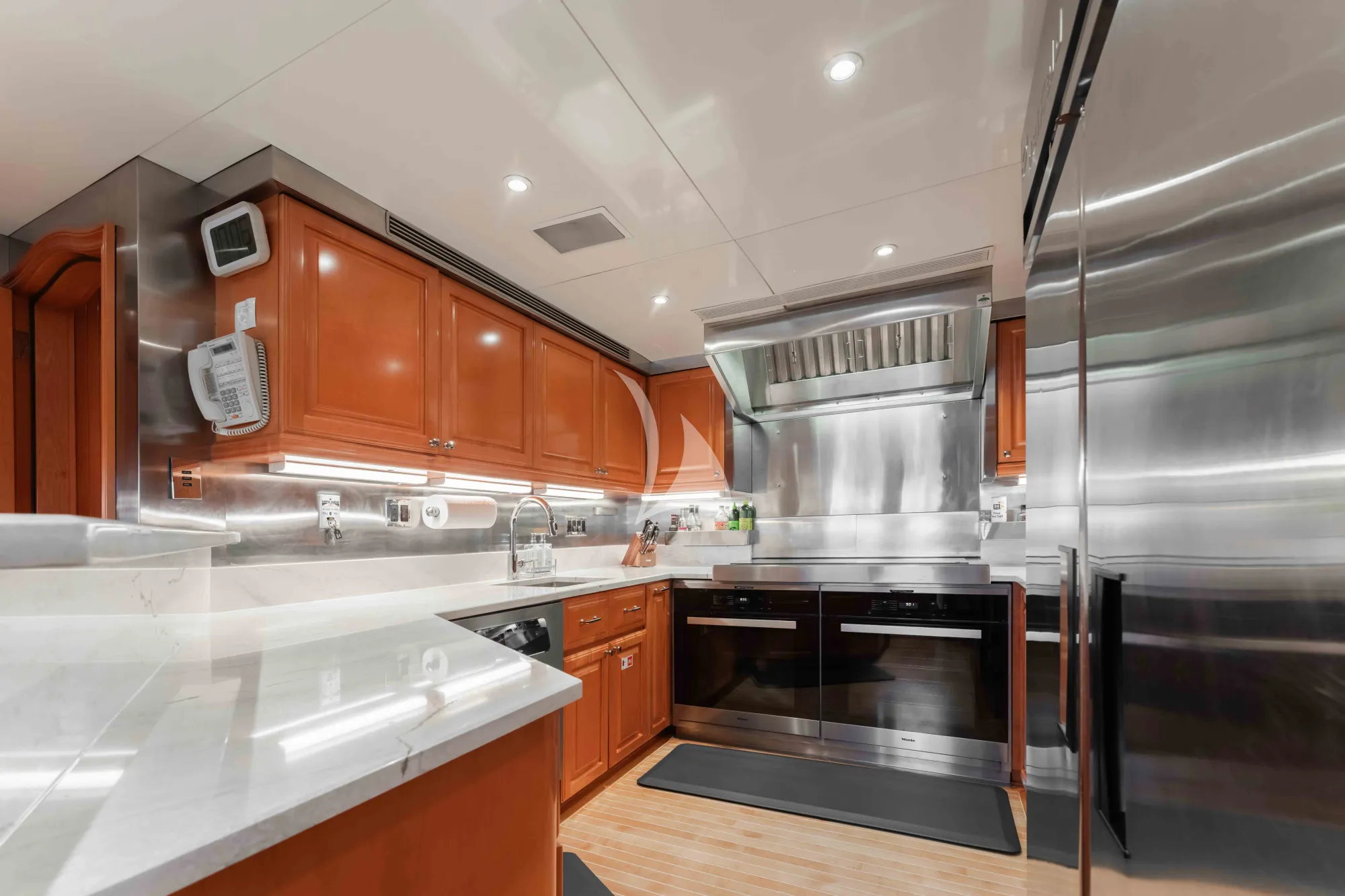 Charter Yacht SUMMERDANCE - Trinity 146 - 5 Cabins - Nassau - Exumas - Bahamas