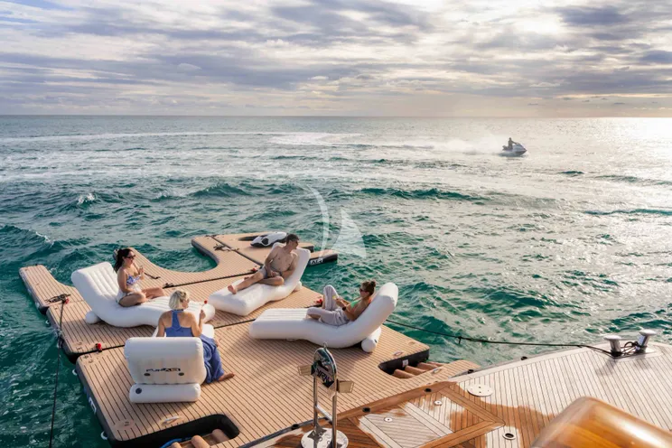 Charter Yacht SUMMERDANCE - Trinity 146 - 5 Cabins - Nassau - Exumas - Bahamas