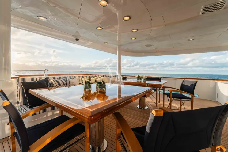 Charter Yacht SUMMERDANCE - Trinity 146 - 5 Cabins - Nassau - Exumas - Bahamas