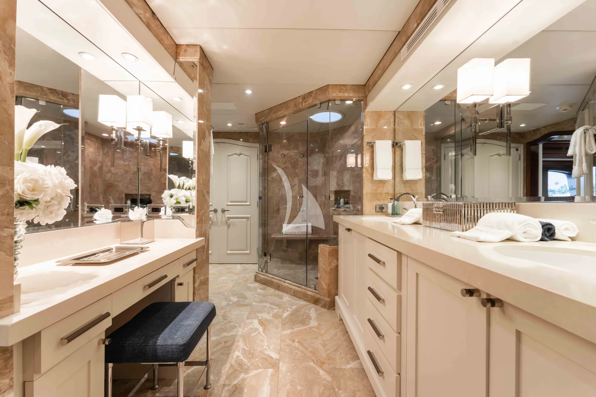 Charter Yacht SUMMERDANCE - Trinity 146 - 5 Cabins - Nassau - Exumas - Bahamas