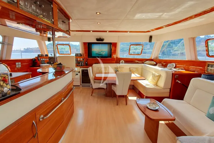 Charter Yacht SUNNYACHT - Sunreef 62 - 3 Cabins - Cannes - Monaco - St Tropez - French Riviera