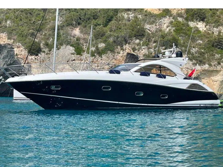 Sunseeker Predator 54 - profile Sunseeker Predator 54 - profile