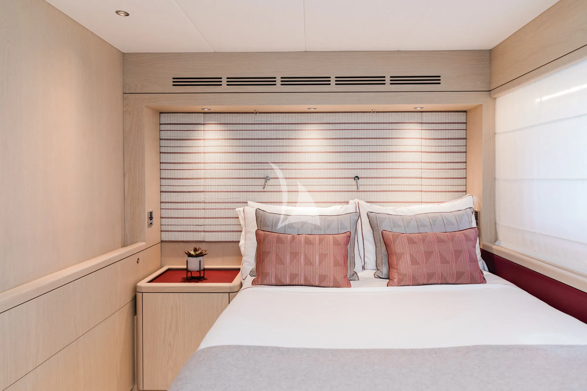 Charter Yacht SUNYO - Oyster 885 - 4 Cabins - Antigua - Barbuda - St Martin - Leewards - Caribbean