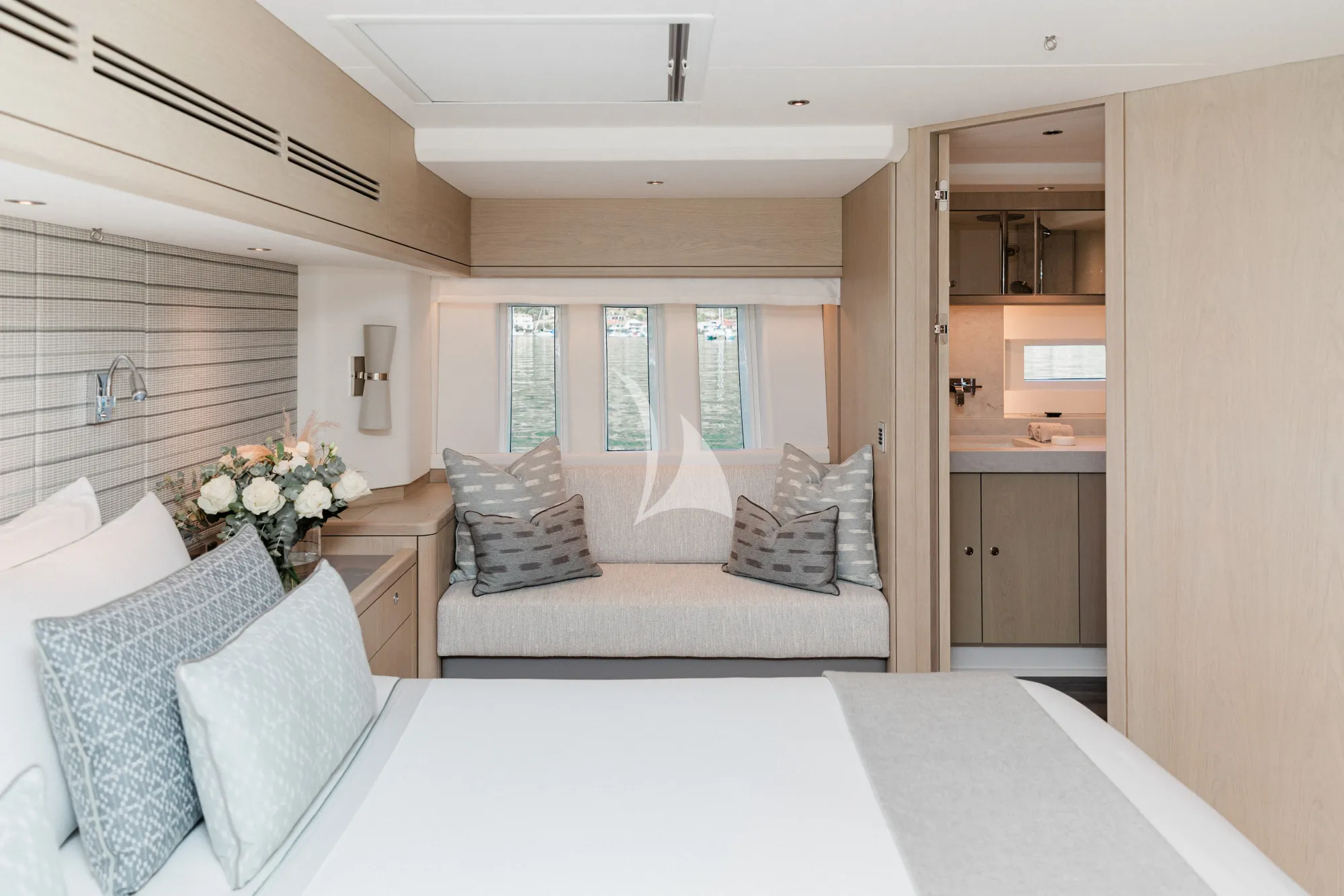 Charter Yacht SUNYO - Oyster 885 - 4 Cabins - Antigua - Barbuda - St Martin - Leewards - Caribbean