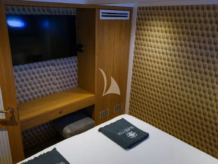 SURREYA ADA Yacht Works 33m - VIP cabin 1 TV SURREYA ADA Yacht Works 33m - VIP cabin 1 TV