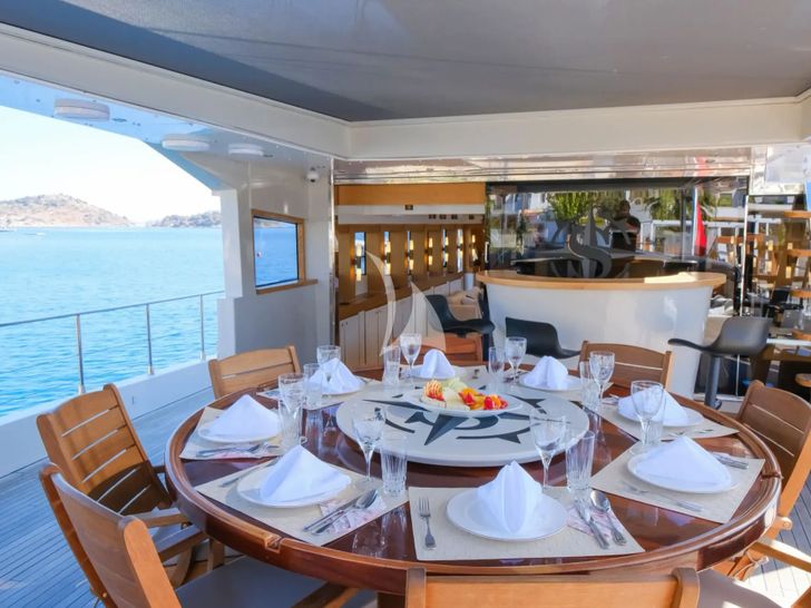 SURREYA ADA Yacht Works 33m - alfresco dining area SURREYA ADA Yacht Works 33m - alfresco dining area