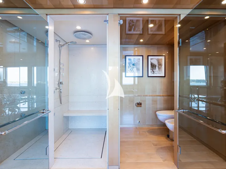 SWEET MARYI Amels 171 - master cabin bathroom SWEET MARYI Amels 171 - master cabin bathroom