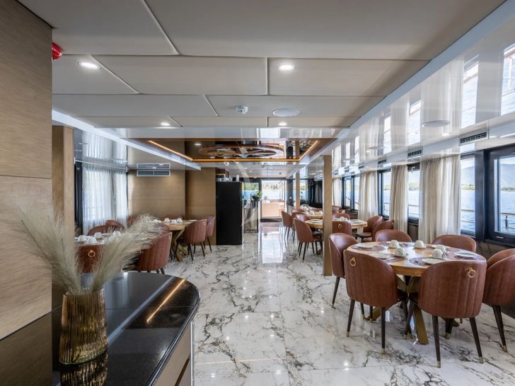 SYMPHONY Custom Yacht 52m - main saloon and dining area SYMPHONY Custom Yacht 52m - main saloon and dining area