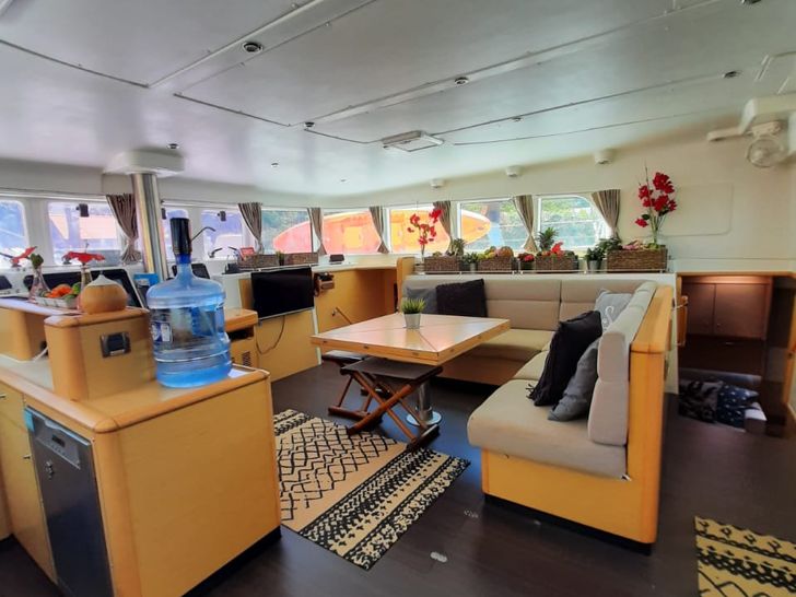 SAND STAR Lagoon 500 - saloon SAND STAR Lagoon 500 - saloon