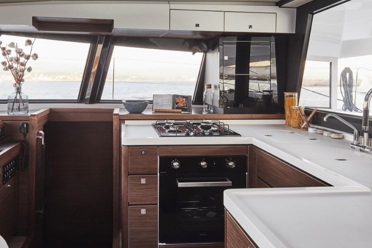 Charter Yacht Nautitech 46 Fly - 6 Cabins(4 Double + 2 Single)- 2019 - Athens - Mykonos - Paros