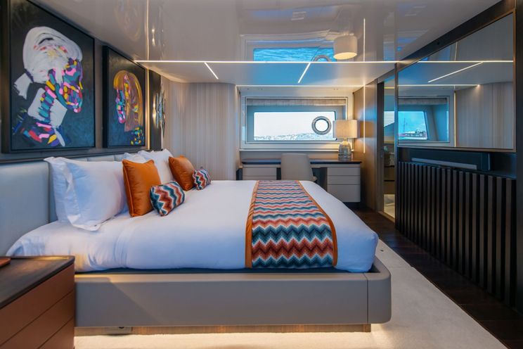 Charter Yacht WYLDECREST - Sunseeker 90 Ocean - 4 Cabins - Cannes - Monaco - St Tropez