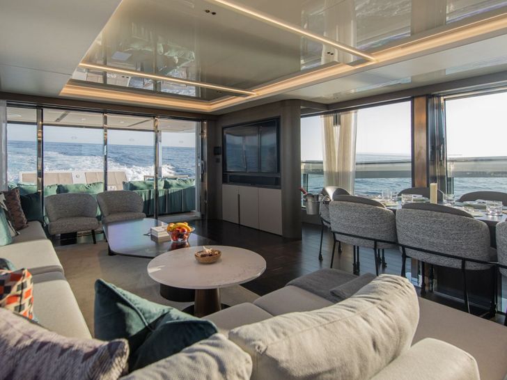 WYLDECREST Sunseeker 90 Salon WYLDECREST Sunseeker 90 Salon