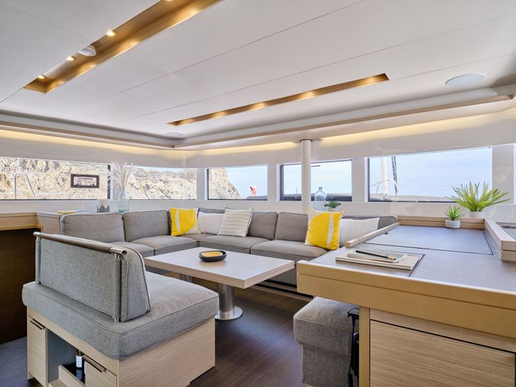 Lagoon 51 Lounge Space Lagoon 51 Lounge Space