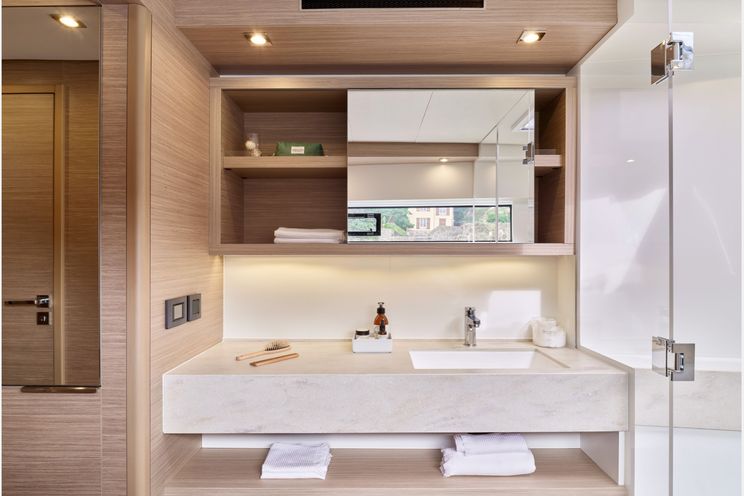 Charter Yacht Lagoon 51 - 6 Cabins(6 Doubles)- 2023 - Athens - Mykonos - Paros