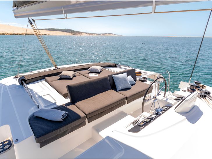 Lagoon 46 - Flybridge Lagoon 46 - Flybridge