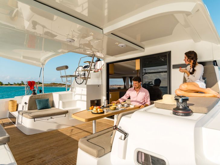 Lagoon 42 - Aft Deck