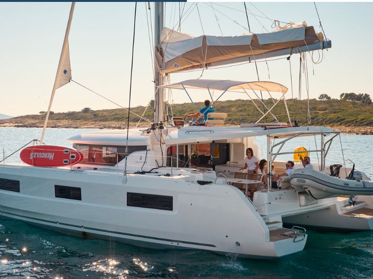 Lagoon 46,stern view