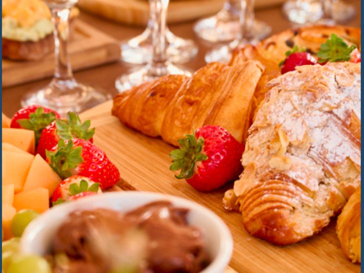 ARIELLE Crewed Catamaran - Continental Breakfast ARIELLE Crewed Catamaran - Continental Breakfast