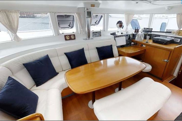 Charter Yacht ALTITUDE ADJUSTMENT - Lagoon 440 - 3 Cabins - Grenadines