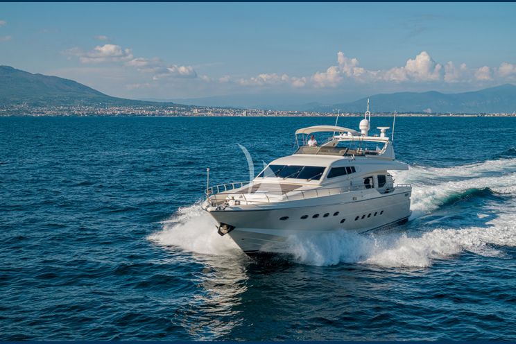 Charter Yacht ZIHUATANEJO - Technema Posillipo 87 - Naples - Amalfi - Capri - Sardinia - Porto Cervo - Poltu Quatu - Olbia