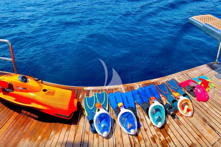 Charter Yacht PRIME - Posilippo Rizzardi Technema 91 Prime - Rome - Sicily - Naples - Sardinia - Corsica - Riviera