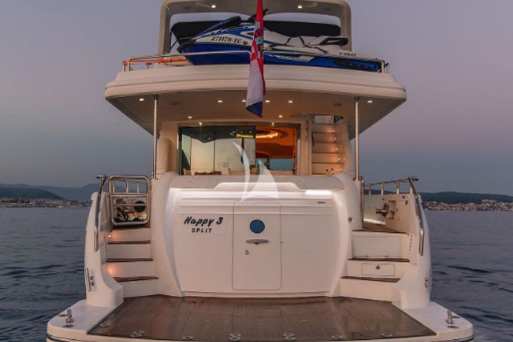 Charter Yacht Happy 3 - Yaretti 72 - 3 Cabins - Split - Hvar - Dubrovnik