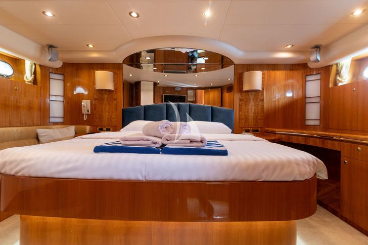 Charter Yacht Happy 3 - Yaretti 72 - 3 Cabins - Split - Hvar - Dubrovnik