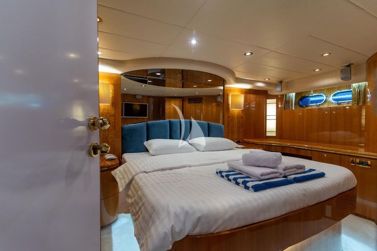 Charter Yacht Happy 3 - Yaretti 72 - 3 Cabins - Split - Hvar - Dubrovnik