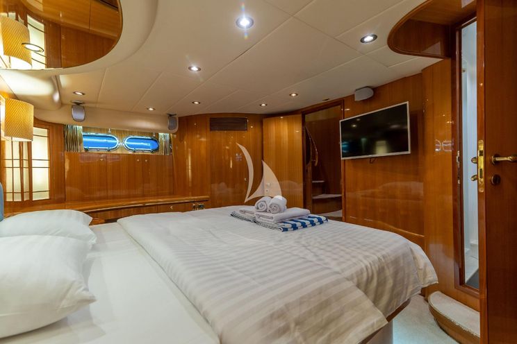 Charter Yacht Happy 3 - Yaretti 72 - 3 Cabins - Split - Hvar - Dubrovnik